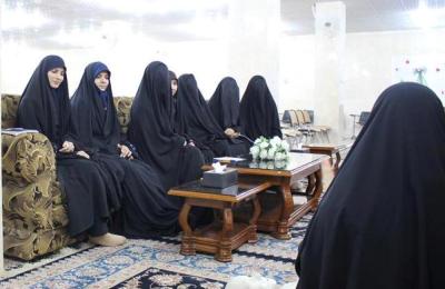 تنمية الموارد البشرية تنظم دورة للكوادر العاملة في روضة الأمير(ع) للتعريف بطرق تقديم الإسعافات الأولية