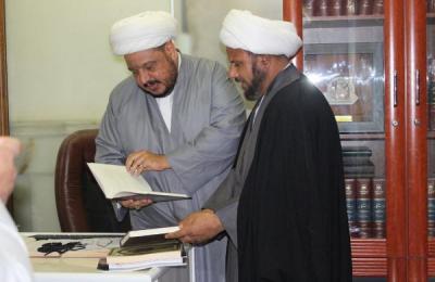 وفد مركز إحياء التراث في العتبة العباسية يزور قسم الشؤون الفكرية في العتبة العلوية المقدسة