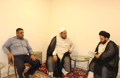 وفد شعبة احياء التراث والتحقيق في العتبة العلوية المقدسة يزور مكتبة دار العلم