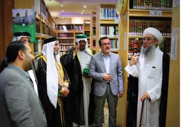  مكتبة الروضة الحيدرية تستضيف وفد من علماء أهل السنة في خانقين