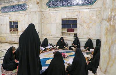العتبة العلوية المقدسة تقيم دورة (علي مع القرآن والقرآن مع علي) لمنتسباتها