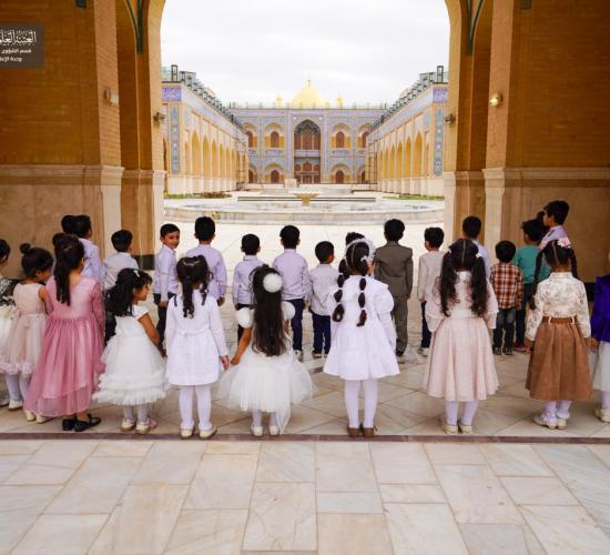 براعم روضة أحباب الأمير (عليه السلام) في العتبة العلوية المقدسة يحيون ذكرى ولادة منقذ البشرية الإمام الحجة المنتظر (عجل الله فرجه الشريف)