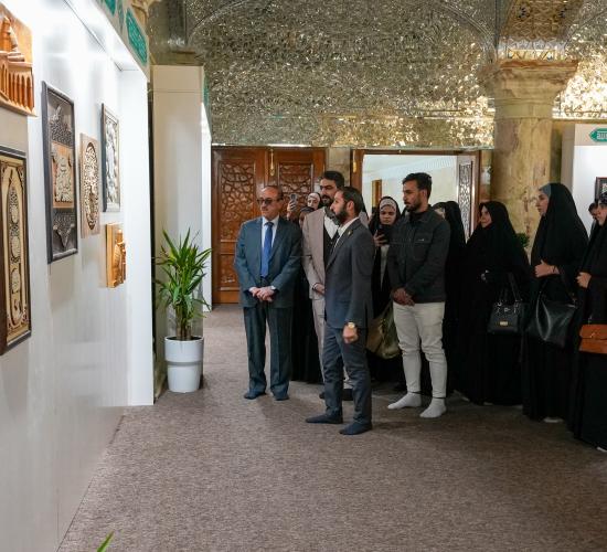معرض العتبة العلوية المقدسة للفنون الإسلامية يستقبل وفداً أكاديمياً من جامعة كربلاء