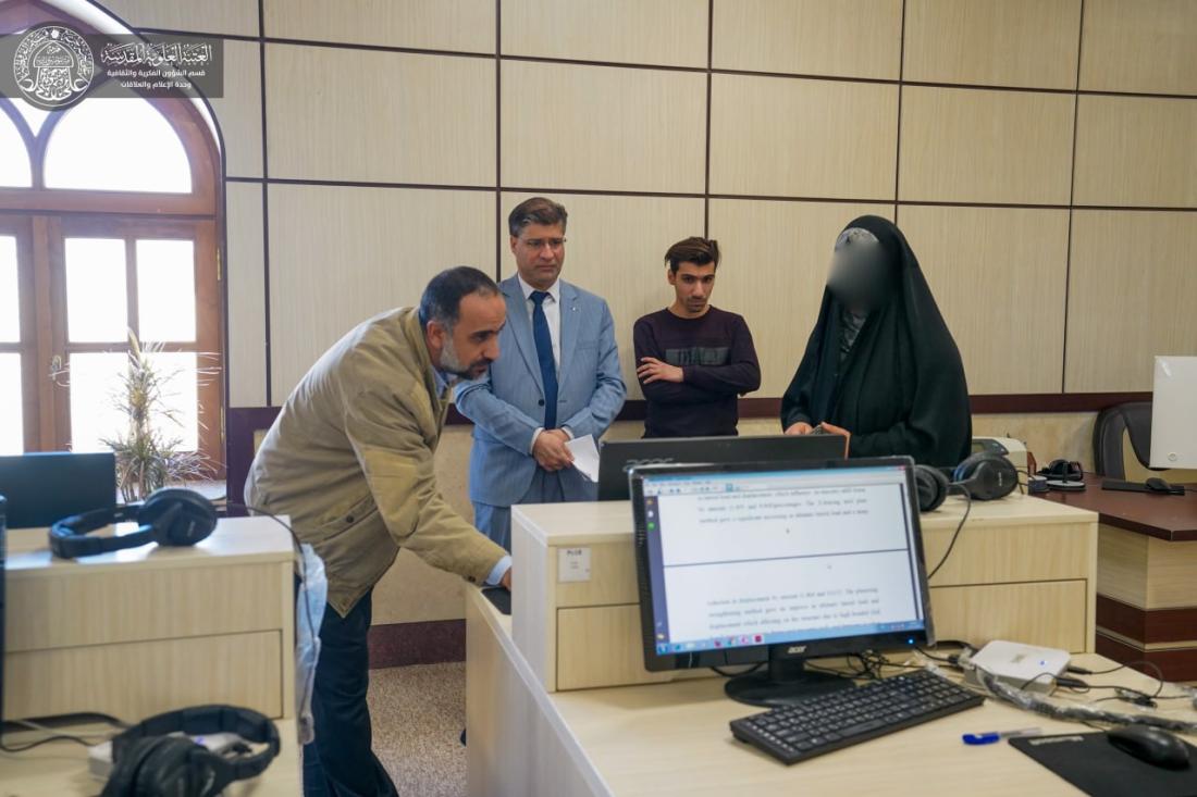 وفد من أساتذة وطلبة كلية العلوم في جامعة الكوفة يزور مكتبة الروضة الحيدرية ومعرض شعبة التراث في قسم الشؤون الفكرية والثقافية في العتبة العلوية المقدسة | 