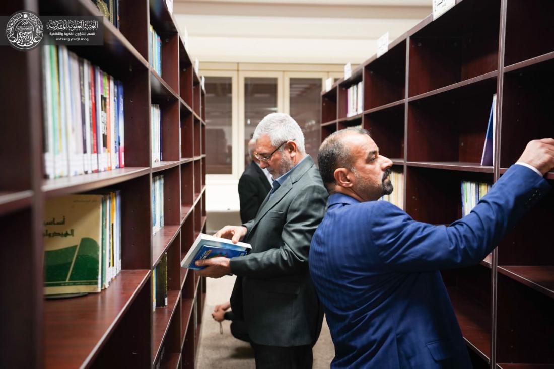  وفد  من محافظة البصرة  يزور مكتبة الروضة الحيدرية ومعرض نشاطات قسم الشؤون الفكرية والثقافية في العتبة العلوية المقدسة | 