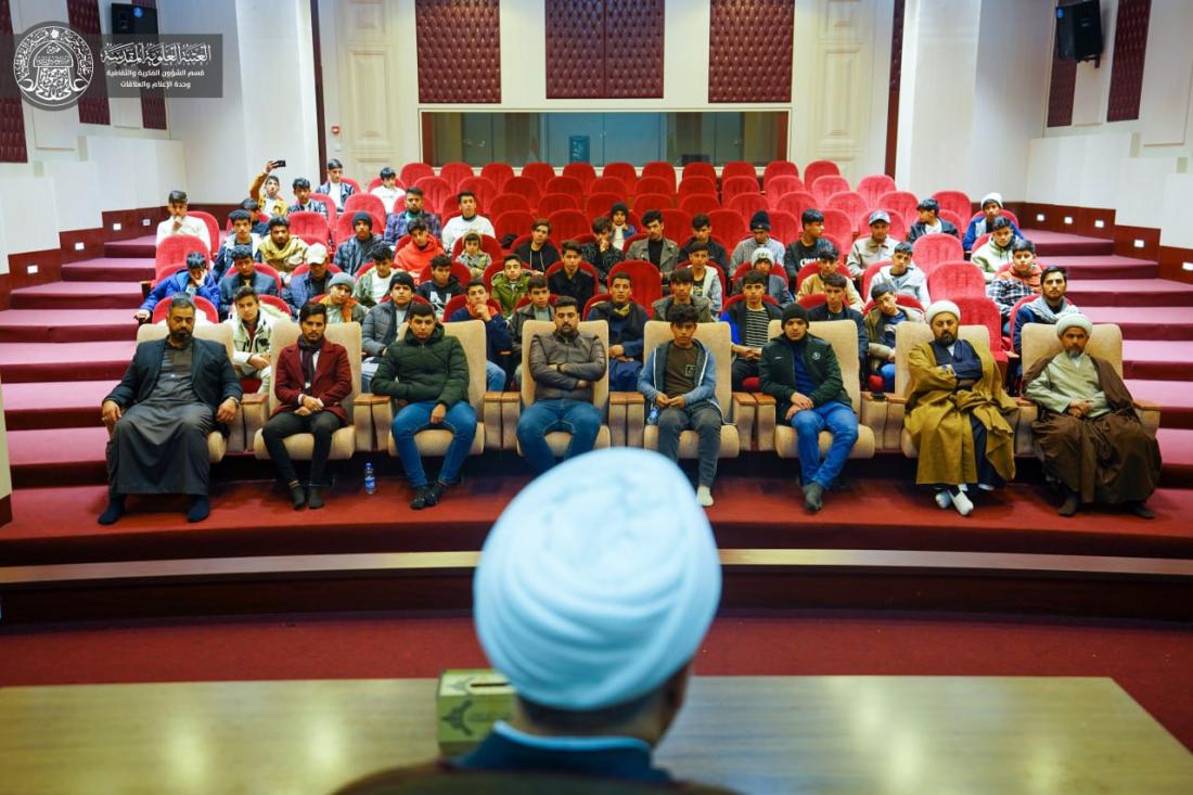 وفد  من محافظة السماوة يزور مكتبة الروضة الحيدرية ومعرض نشاطات قسم الشؤون الفكرية والثقافية في العتبة العلوية المقدسة | 