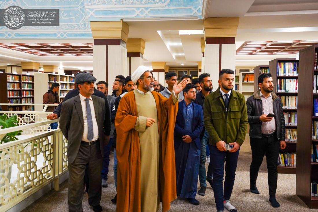 وفد  من محافظة واسط يزور مكتبة الروضة الحيدرية ومعرض نشاطات قسم الشؤون الفكرية والثقافية في العتبة العلوية المقدسة | 