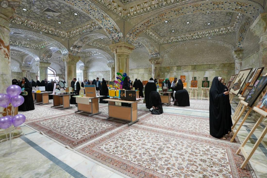 المعرض التشكيلي ضمن فعاليات مهرجان باب العلم التربوي الأول | 